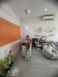 Lavender Street (D12), Retail #613837841